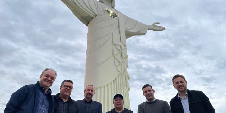 Secretário estadual de Turismo visita o Cristo Protetor