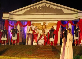 Após dois anos, emoção da Paixão de Cristo retorna ao Morro da Matriz de Muçum