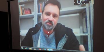 Alunos do interior entrevistam patrono da Feira do Livro em videoconferência