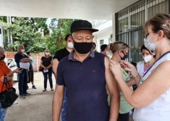 Procura pela vacina se intensifica em Estrela