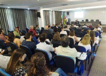 Empreendedores participam de treinamento para edital de inovação do Programa Pro_Move Lajeado Acelera