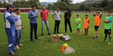 Iniciado o projeto esportivo de futebol de campo no bairro Conventos