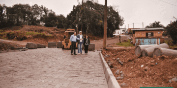 Administração Rogerio e Beti investe em pavimentação