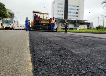 Iniciado o recapeamento asfáltico na Avenida Senador Alberto Pasqualini