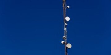 Antenas de celular não fazem mal à saúde, defendem especialistas