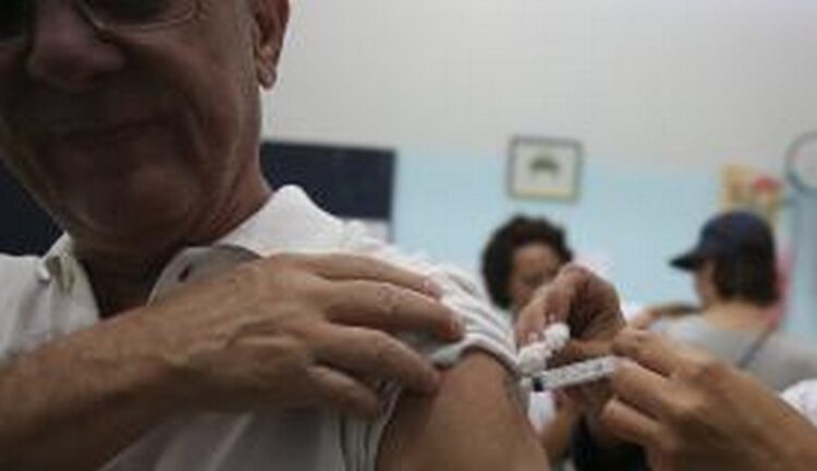 Apenas 53% do público-alvo foram vacinados contra a gripe em todo o país