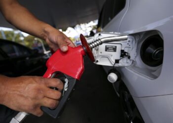 Petrobras eleva gasolina em 6% e diesel em 5%
