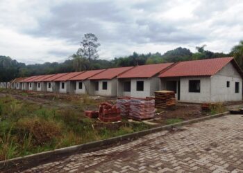 Obras das casas populares chegam a 50% de conclusão