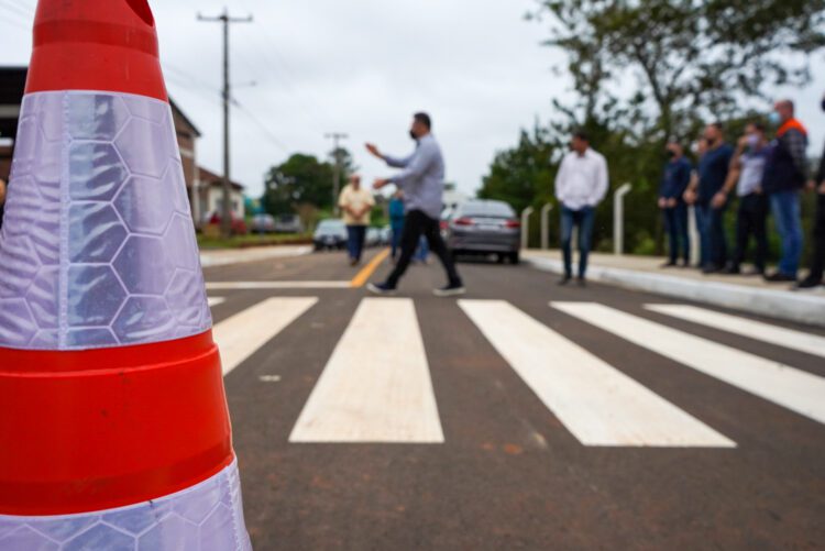 Governo de Estrela inaugura asfalto em Linha Santa Rita