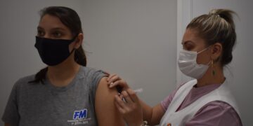 Estrela: Vacinação da Gripe imuniza primeiras crianças e gestantes