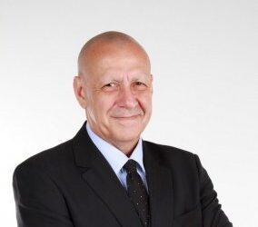 Hoje: Dado Schneider tira o mofo do marketing