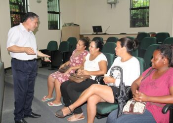 Beneficiários do Bolsa Família de Estrela têm primeiros encontros