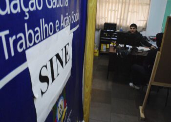 Agências do Sine reabrem nesta segunda-feira