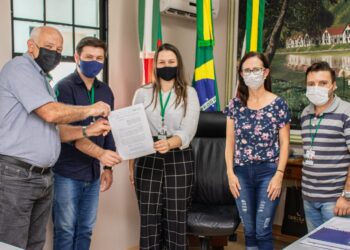 Teutônia é o 1° Município do Vale do Taquari a assinar o Termo de Manifestação de Interesse de Adesão ao Consórcio Público para compra de vacinas