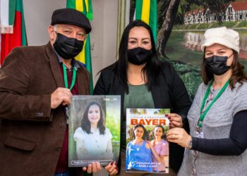 Liziane Bayer e Franciane Bayer repassam R$ 150 mil à Teutônia