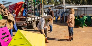 Educação entrega novos Playgrounds às escolas municipais