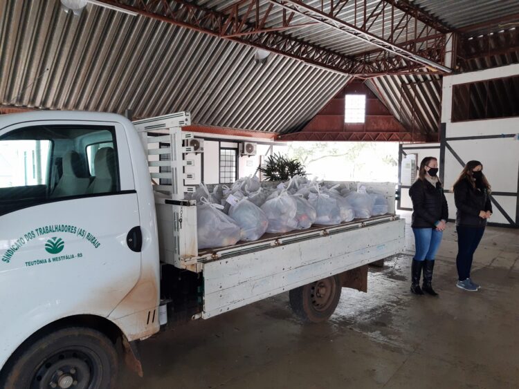 Alimentos da Agricultura Familiar são entregues à famílias em situação de vulnerabilidade social