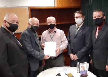 Giovani Feltes repassa R$ 150 mil à Teutônia