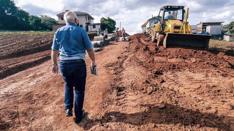 Teutônia inicia obra de pavimentação na Rua Reynaldo Affonso Augustin
