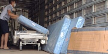 Secretaria da Saúde entrega equipamentos para abrir 35 novos leitos de UTI Covid no R