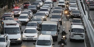 Alteração do Código de Trânsito obriga o uso de farol baixo nas rodovias a partir de 7 de julho