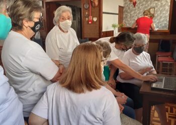 Estrela oferece curso gratuito de informática para Terceira Idade