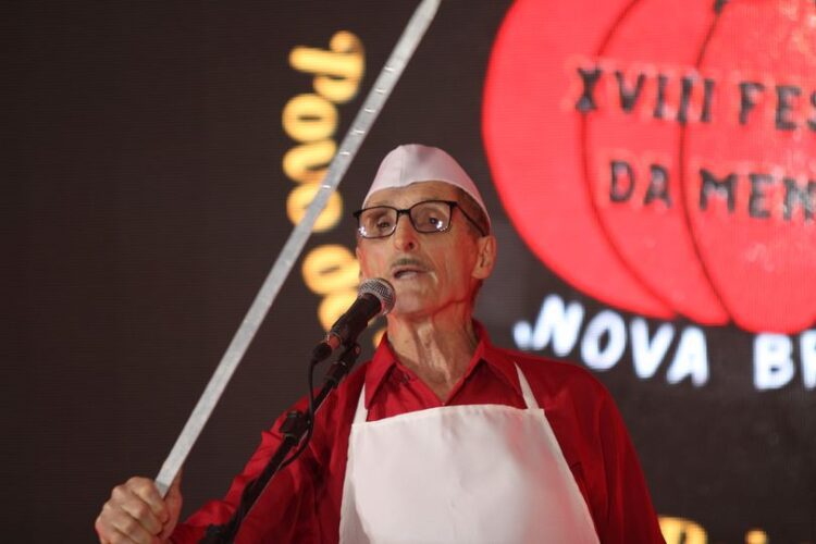 Sérgio Lorenzon é o campeão do Festival da Mentira de Nova Bréscia