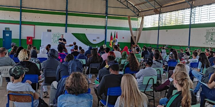 Seminário orienta estudantes sobre a importância a Educação Fiscal