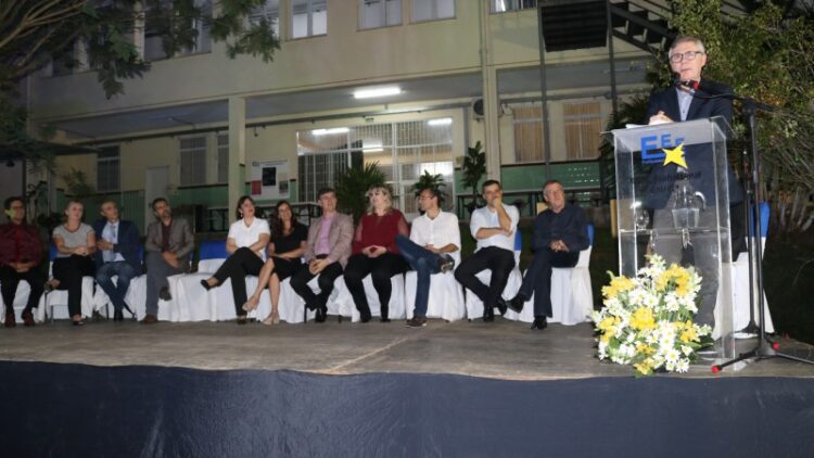 Seduc entrega subestação de energia elétrica para escola de Estrela