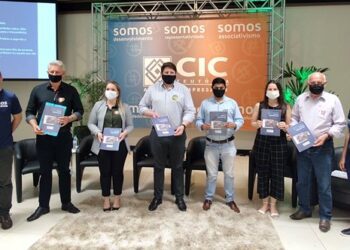 CIC Teutônia apresenta demandas da classe empresarial para candidatos ao Executivo Municipal