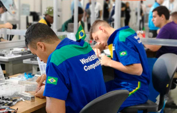 Estudante de Santa Cruz do Sul conquista certificado de excelência na maior competição de profissões técnicas do mundo