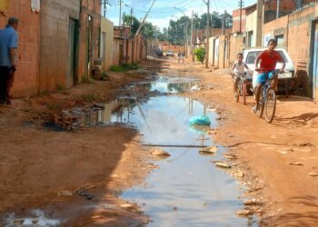 Projeto de lei quer classificar despesas de saneamento básico como obrigatórias no âmbito da saúde
