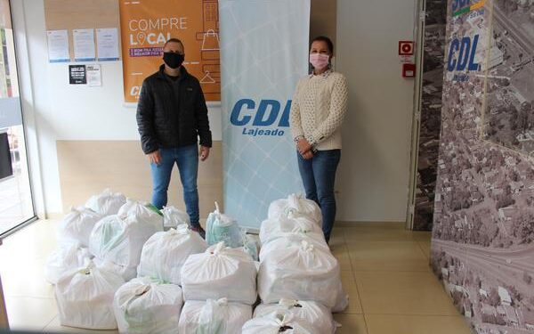 CDL Lajeado repassa 180 cestas básicas arrecadadas na campanha de Dia das Mães para cinco entidades