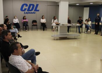 Happy Hour do Empresário promove integração e networking entre associados da CDL Lajeado