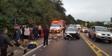 Sete pessoas ficam feridas num acidente em Pouso Novo