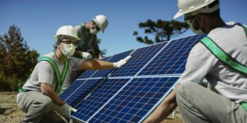 Em operação inédita, Sicredi faz emissão de Green Bond junto ao BID Invest para financiar projetos de energia renovável e eficiência energética