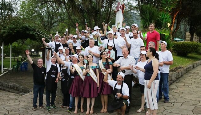 Nova Bréscia comemora o sucesso do Festival do Churrasqueiro