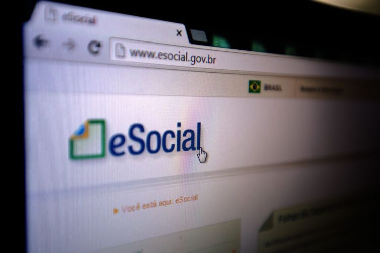 Começou ontem segunda fase do eSocial para empresas de médio porte