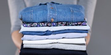 CRAS realiza doação roupas e calçados de verão