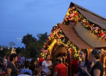 Aldeia do Papai Noel é inaugurada em clima de magia em Lajeado