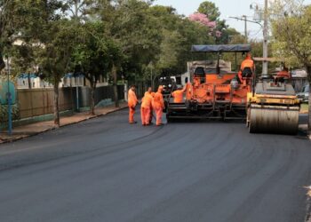 Administração busca novos recursos para investir em pavimentações e aquisição de maquinários