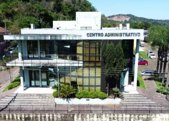 Administração fixa em 4% reajuste salarial a servidores concursados de Bom Retiro do Sul