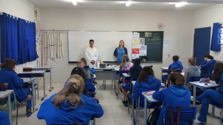 Prevenção das DST´s é tema de bate-papo com alunos da Ipiranga