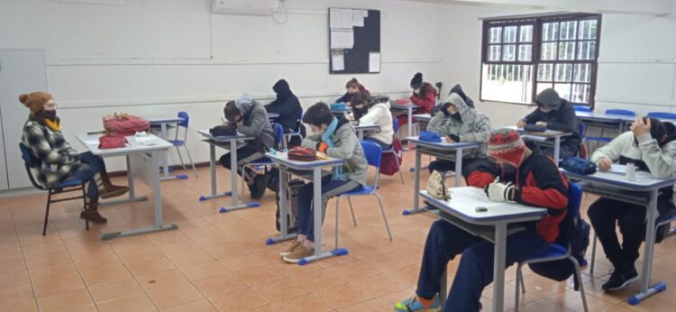 Alunos participam da Olimpíada Brasileira de Matemática