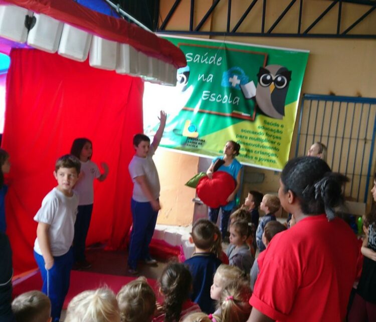 Projeto lúdico sobre sistema digestório envolve alunos da Ipiranga