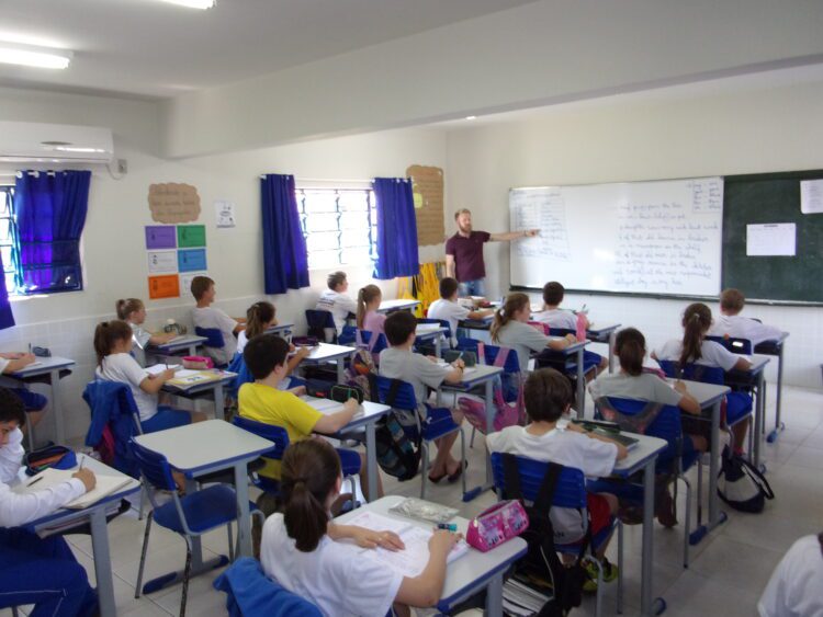 Aulas em Colinas reiniciam dia 20
