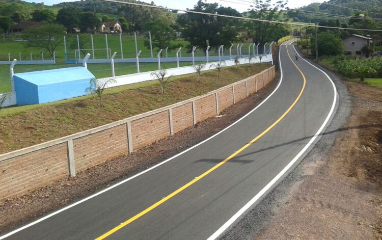 Santa Clara do Sul vai investir R$ 4,2 milhões em asfaltamento no interior e construção do Centro de Eventos e Agrotecnologia