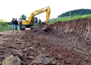 Começa obra de asfaltamento em Nova Santa Cruz