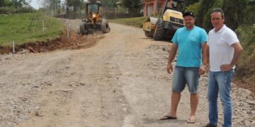 Capitão inicia mais uma obra de pavimentação
