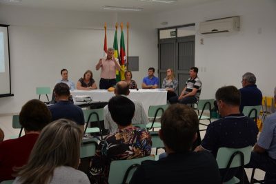 Audiência pública final foi sediada no auditório da EMEF Vila Schmidt, no Centro do Município (Foto: Divulgação)